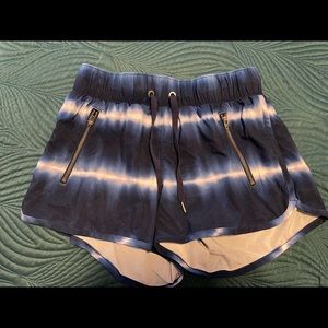 Athleta Tie dyed 3 inch Shorts Size XS